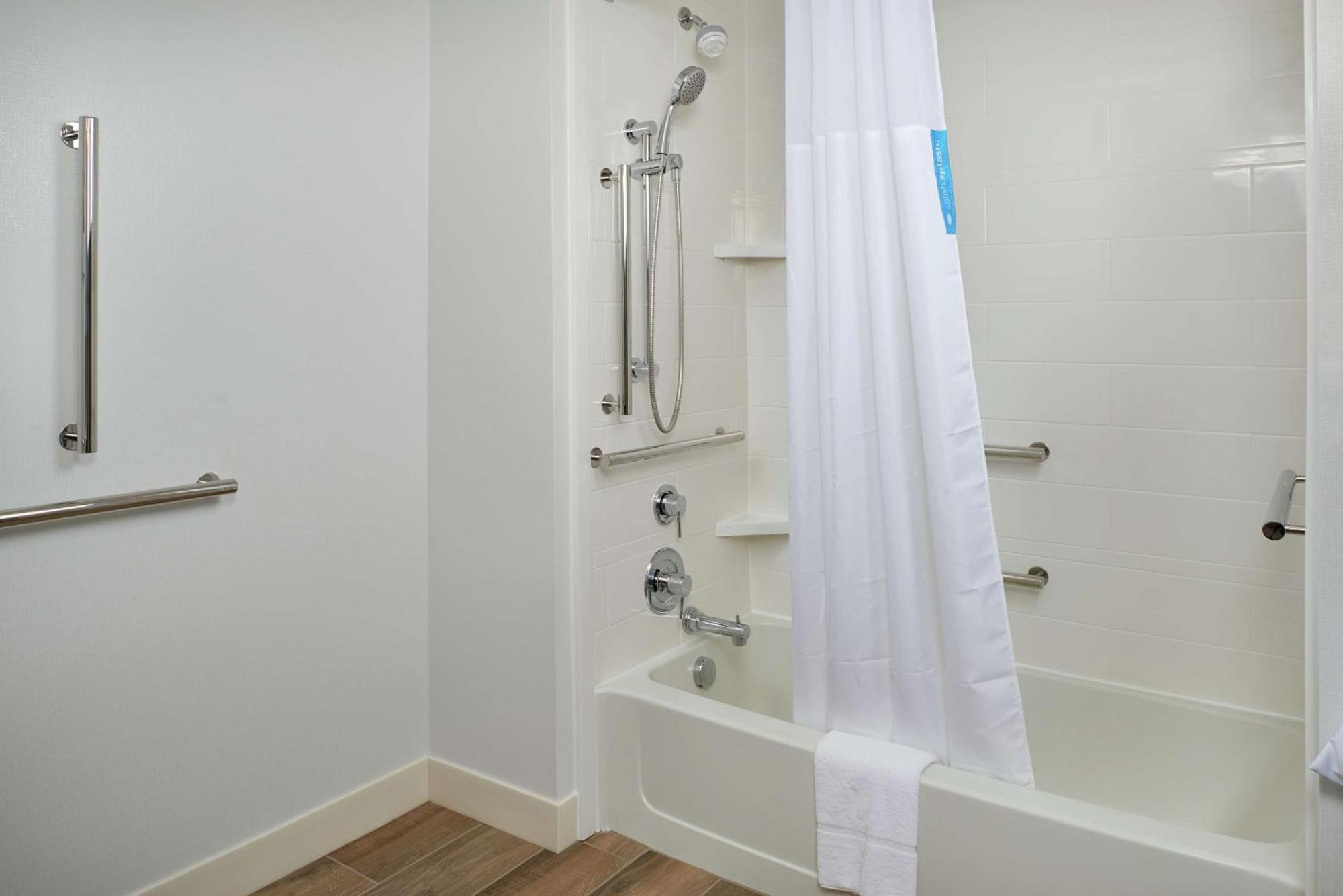 Hotel Hampton Inn&suites 3*